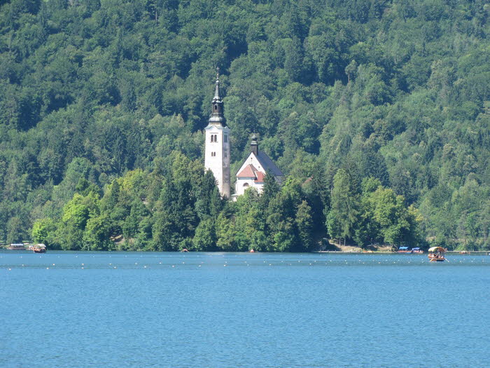 Bled_mit_Burg_q0008